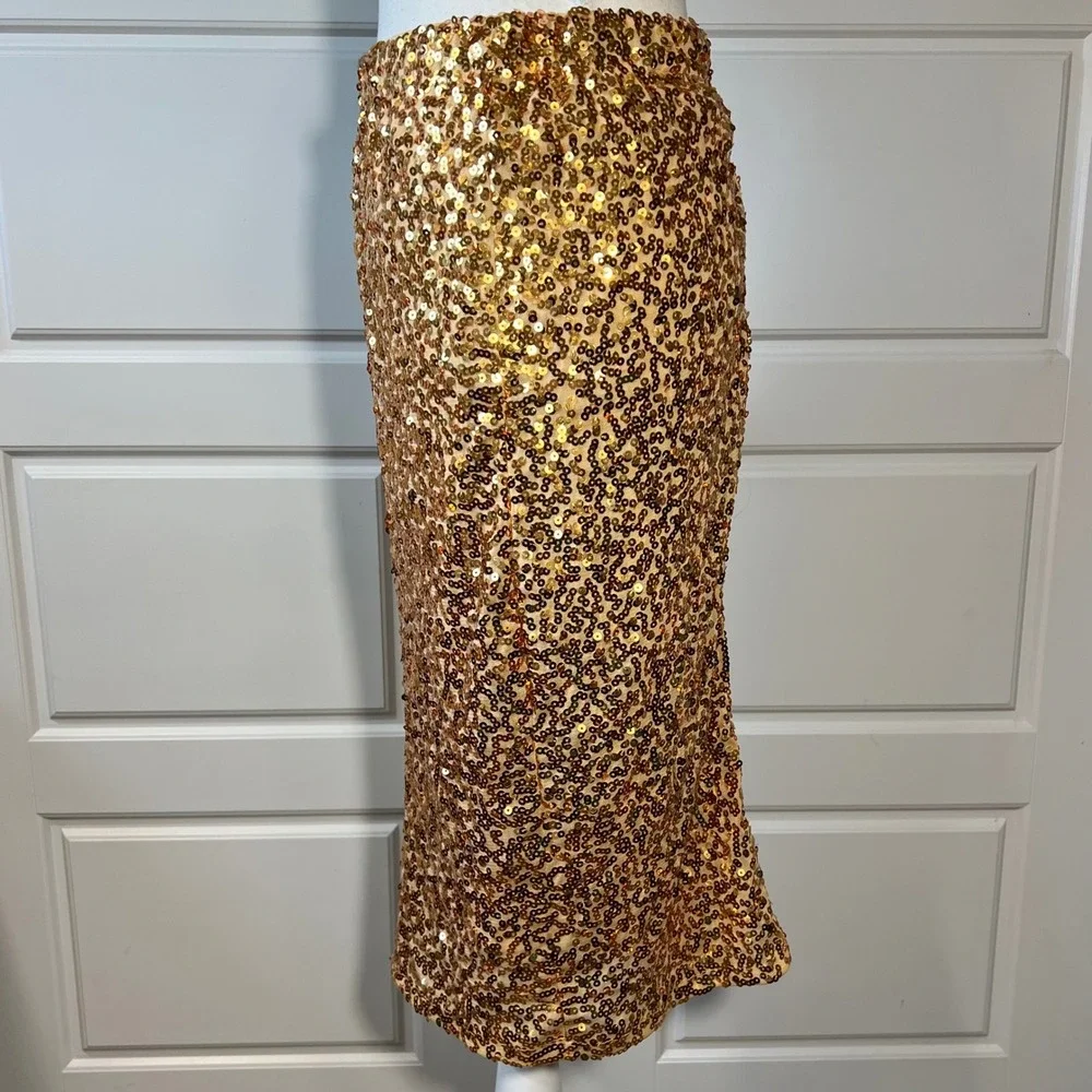 N/A dazzling sequins